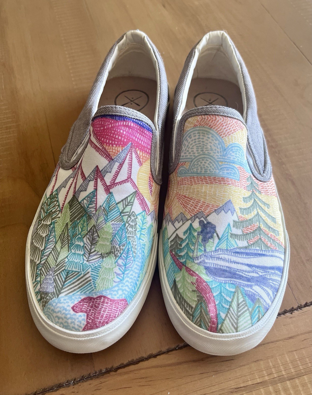 Inkkas Slip-on Shoes, Trek Pattern, Great Condition, Women or Men