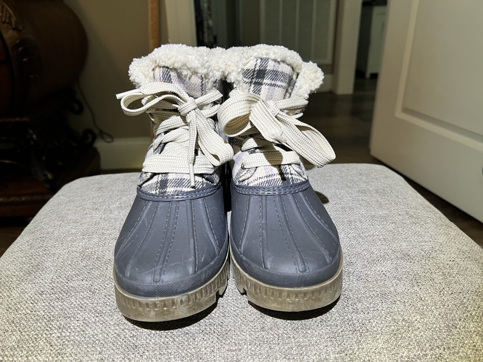 OZARK TRAIL WOMENS SNOW BOOTS, GRAY AND GRAY & IVORY PLAID Sz 7