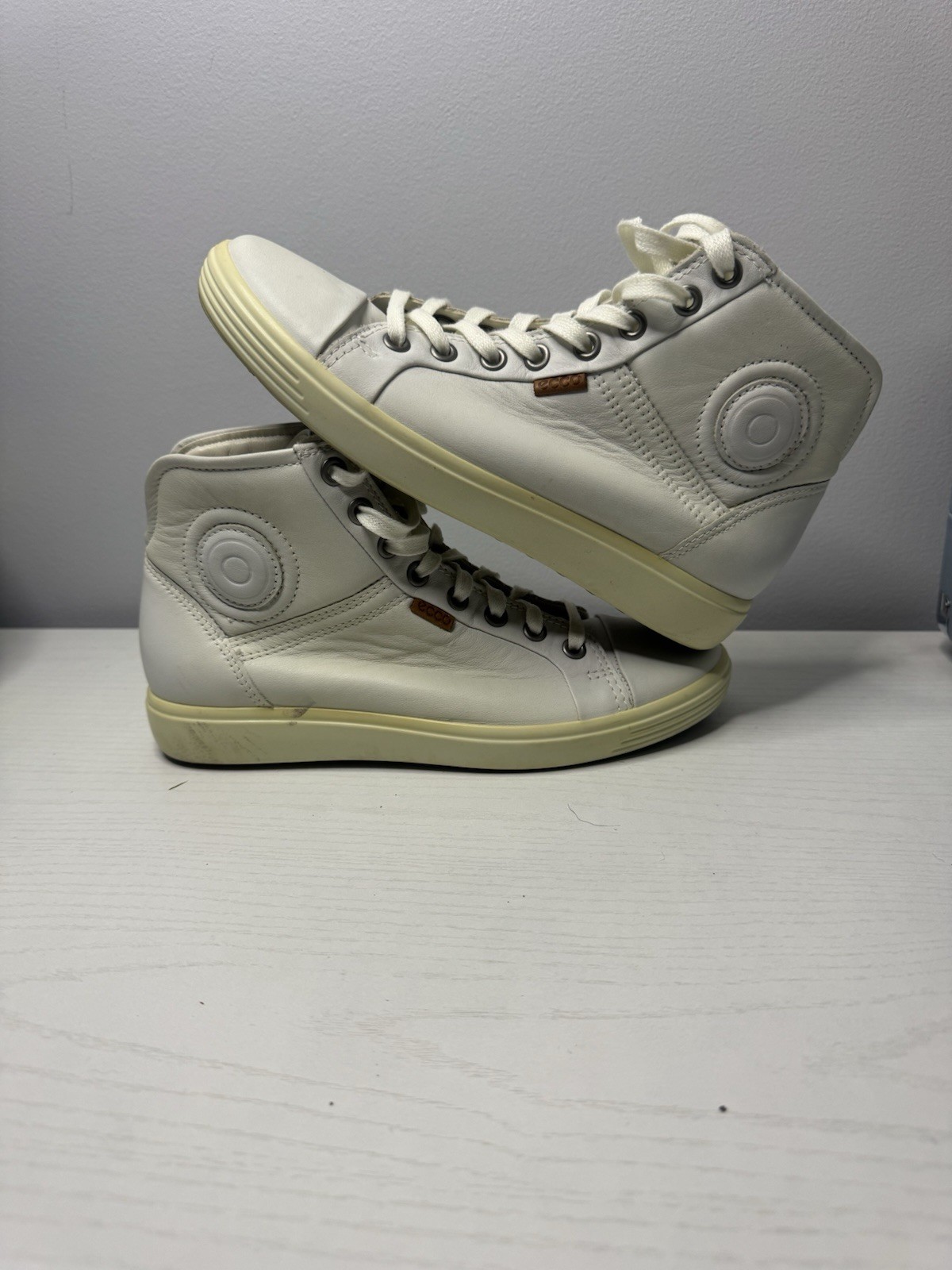 ECCO Soft 7 High Top Sneakers White Leather Lace Up Women’s EU 36 US 5