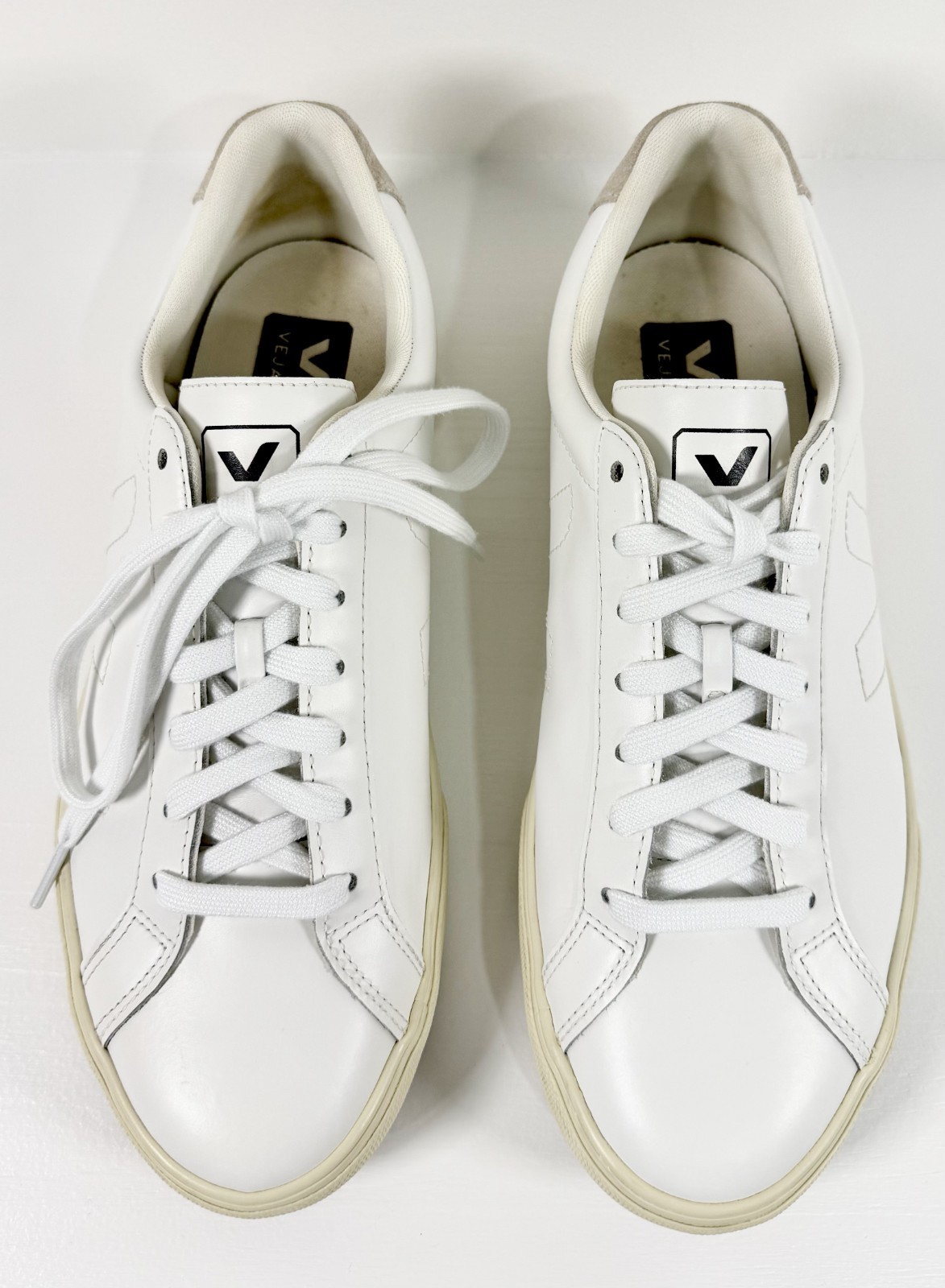 Veja Esplar White Leather Sneakers – Women’s Size 9 – Men’s Size 7 – EU 40