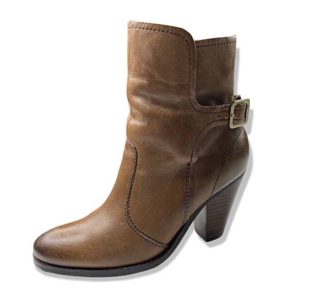 Nicole Distressed Brownish Gray Burnished Round Toe Heeled Boots Size 6