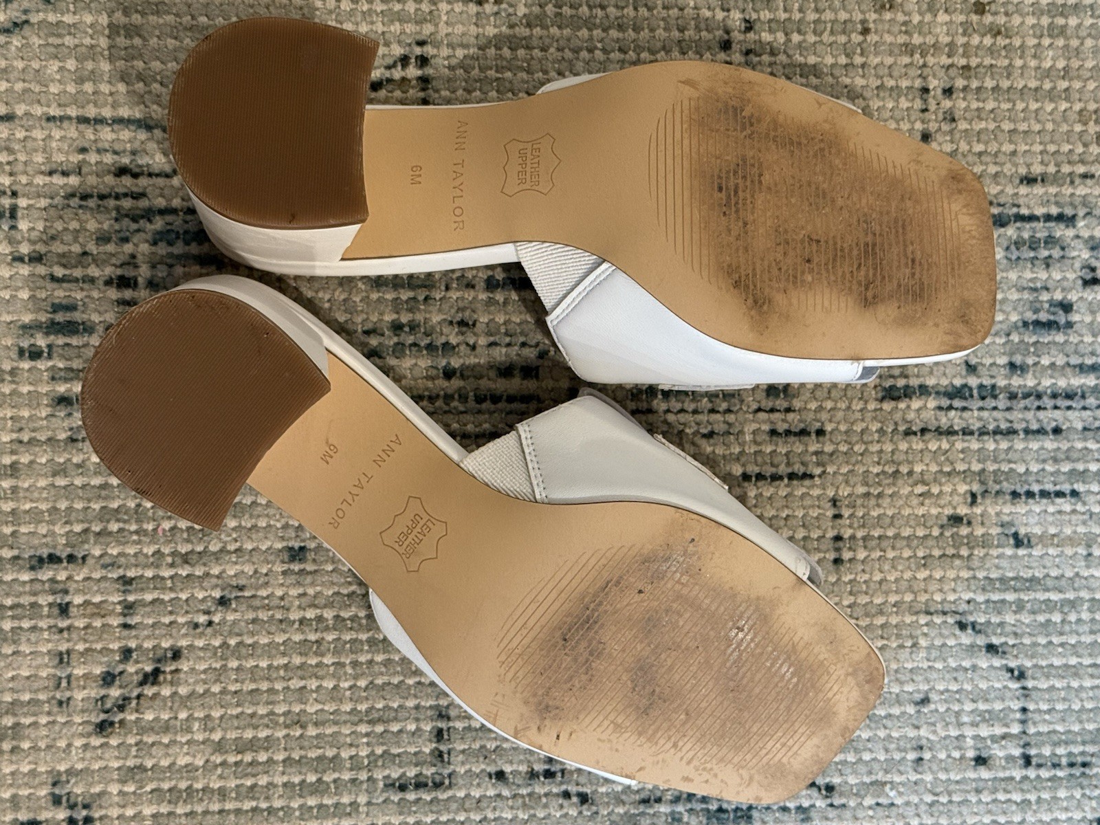 ANN TAYLOR Kiltie Leather Block Heel Sandal Size 6/36 White Leather