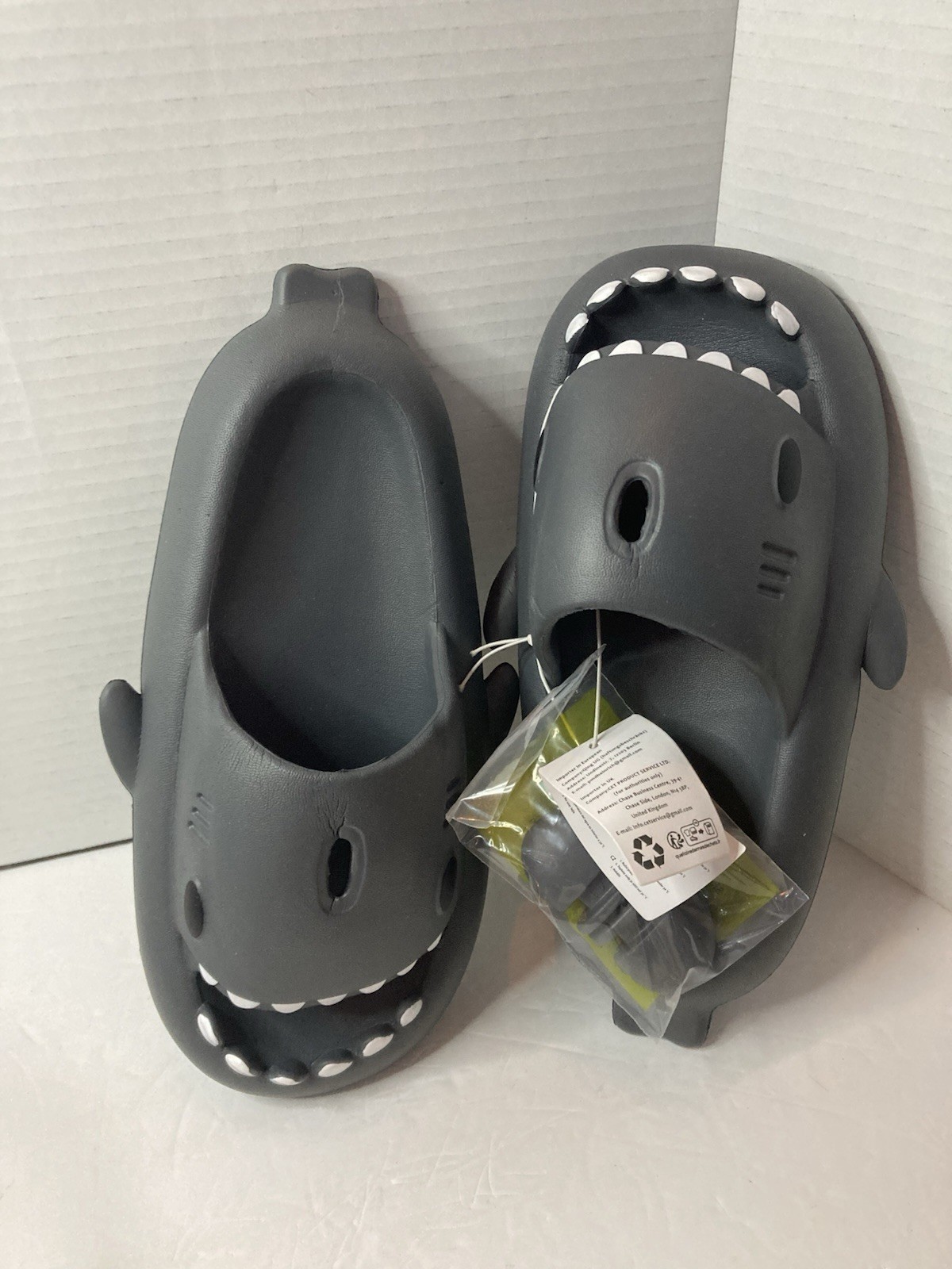 Shark Teeth Flip Flops Size Slides 36-37 Women’s size 7