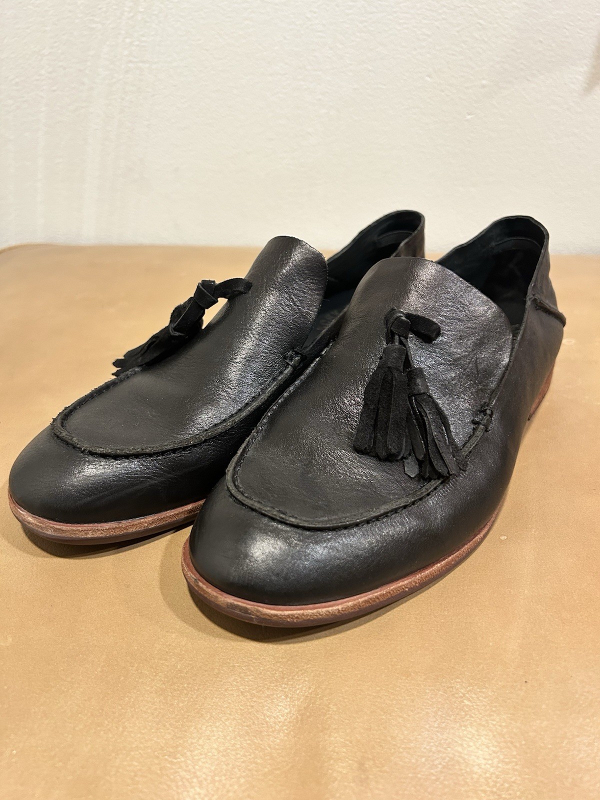 Kork Ease Women Size 9 Black Leather Tassels Loafer Slip On Comfort Shoes