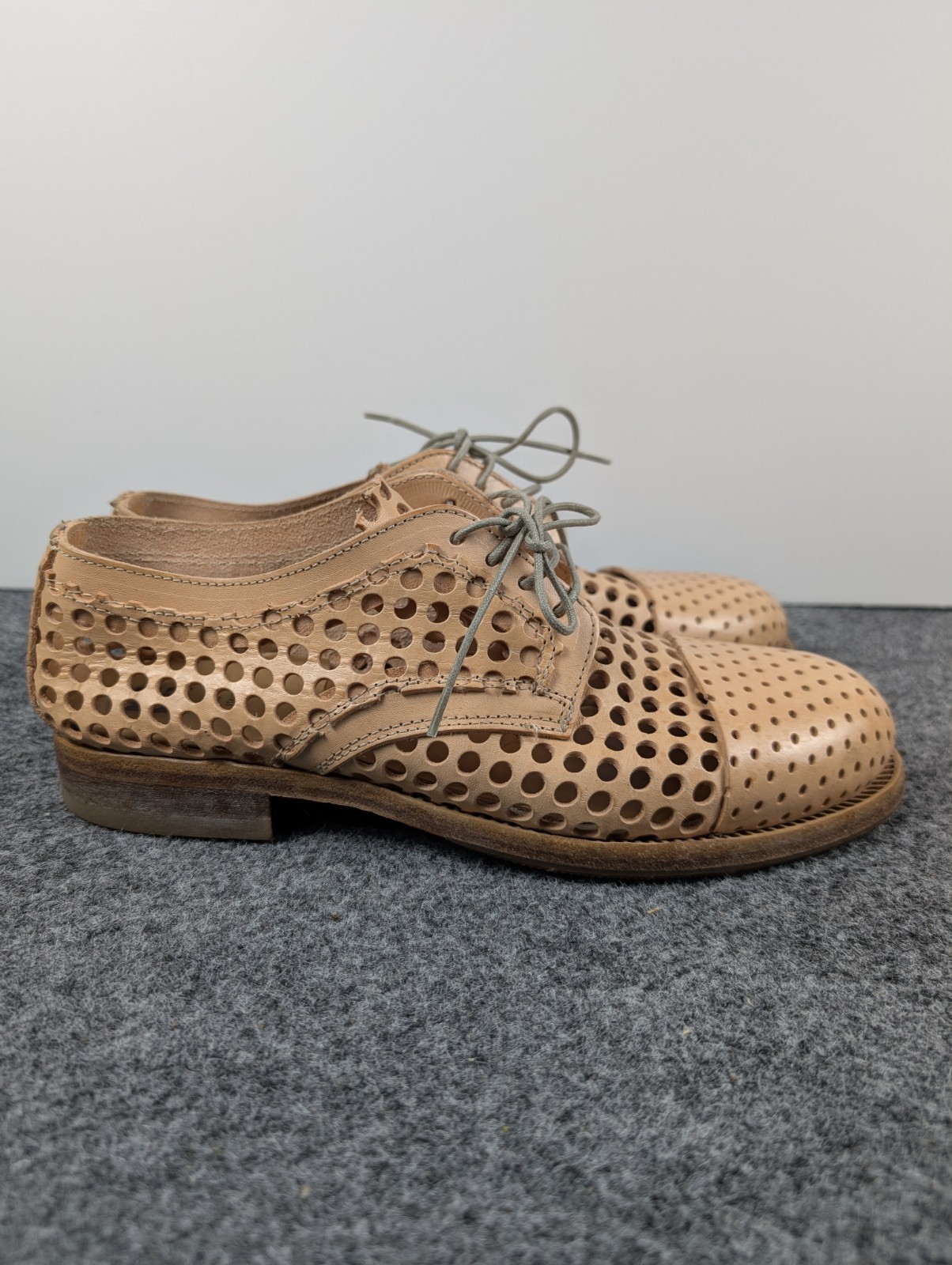 MOMA Handmade in Italy Tan Leather Perforated Oxford Shoes Womens EU 37 US 7