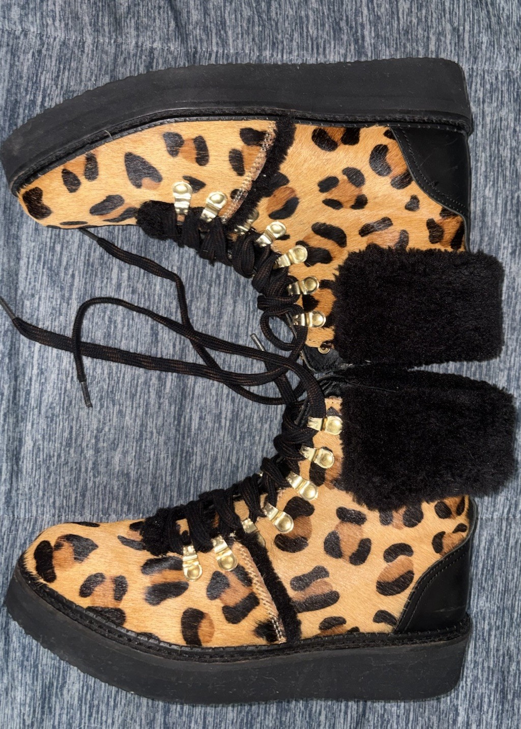 Very Volatile Women’s Boots Animal Print Leather Hair Size 7