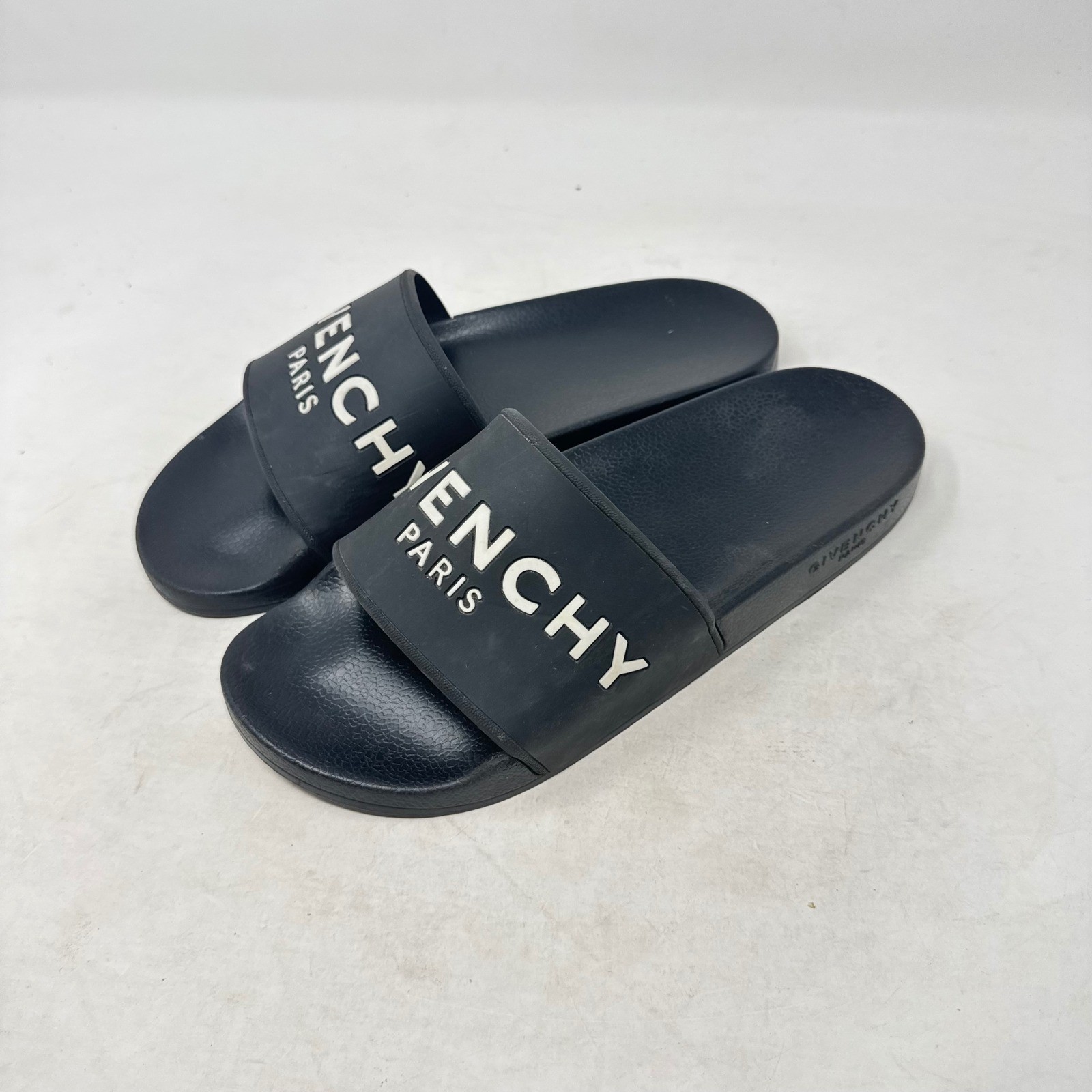 Givenchy Slide Sandals Black Size 39 Luxury Designer Logo Rubber Streetwear