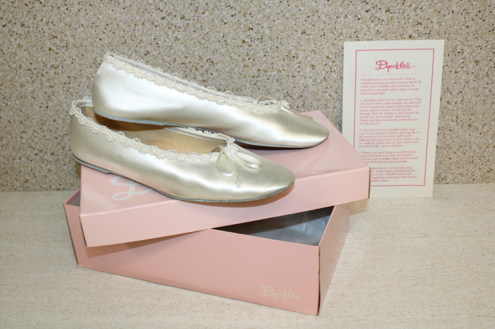 (EM)Women’s Dyeables™ Inc. White Satin Flat Shoes Wedding Formal Evening- Sz 9.5