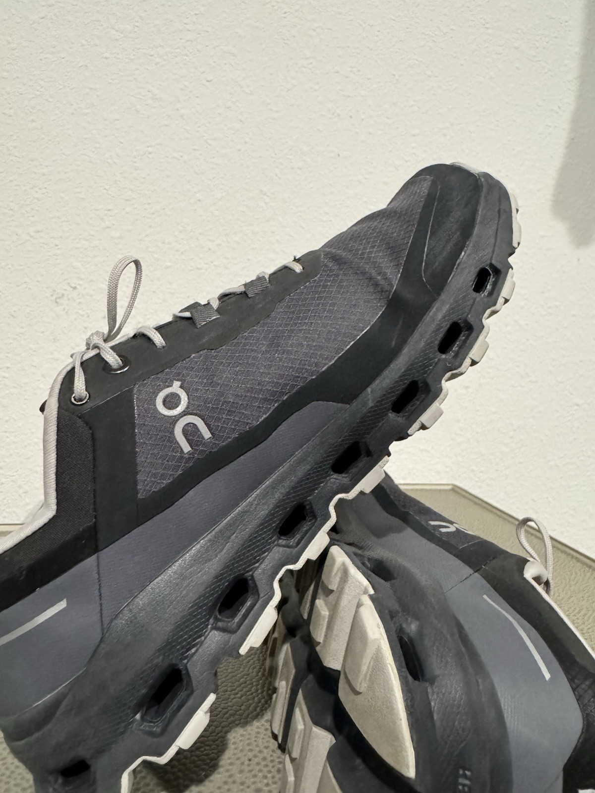 On Cloudvista Waterproof Eclipse Black Athletic Shoes Women’s Size 7.5
