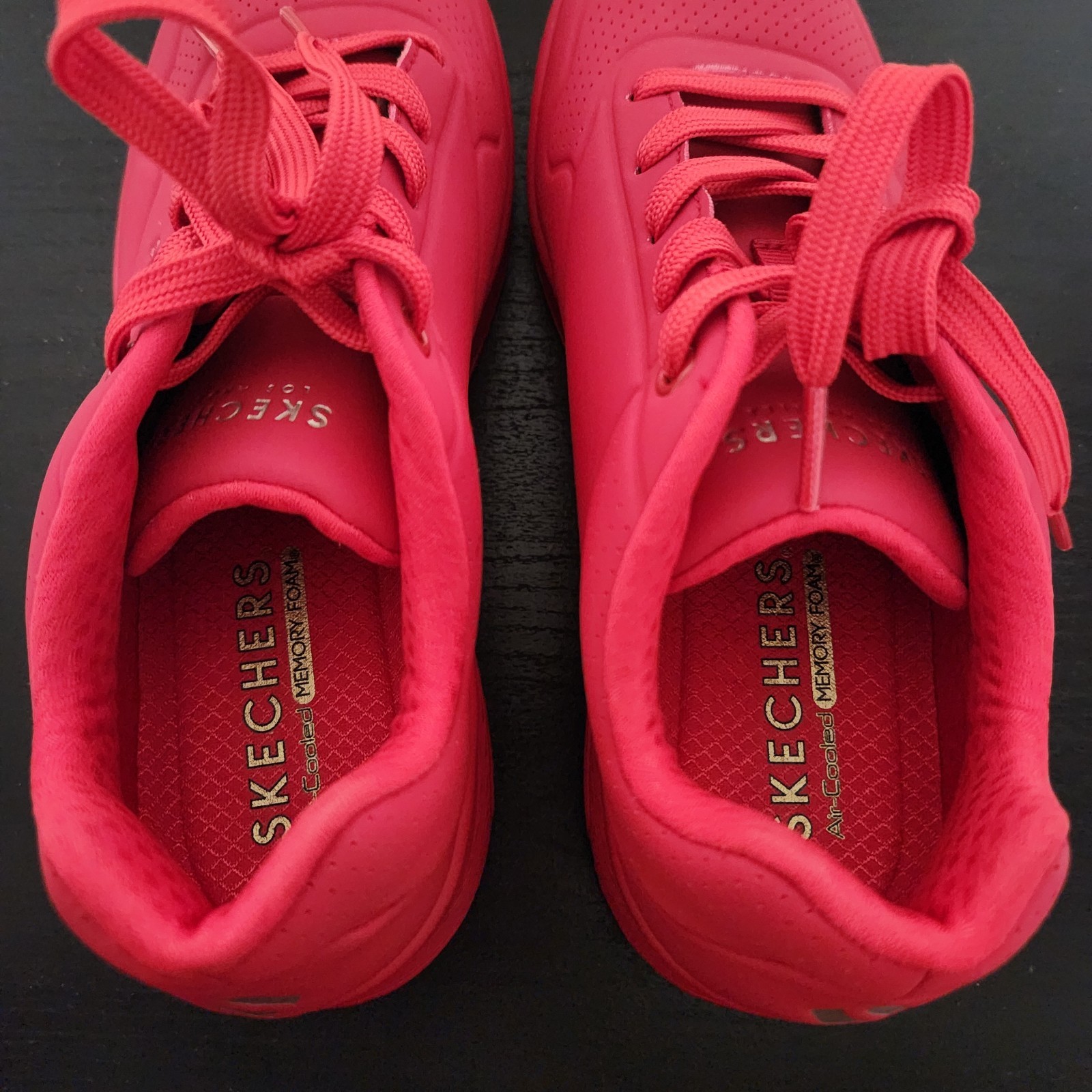 Skechers Uno Stand On Air Red Women’s Size 8.5 SN 73690