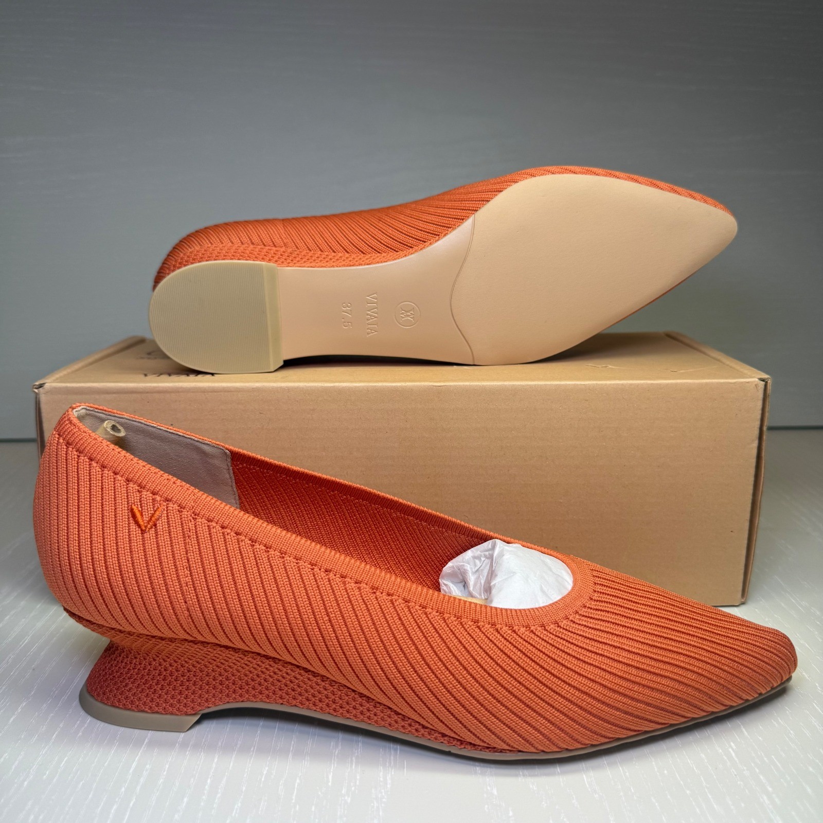 VIVAIA Pointed-Toe Striped Wedge EU 37.5 / US 7