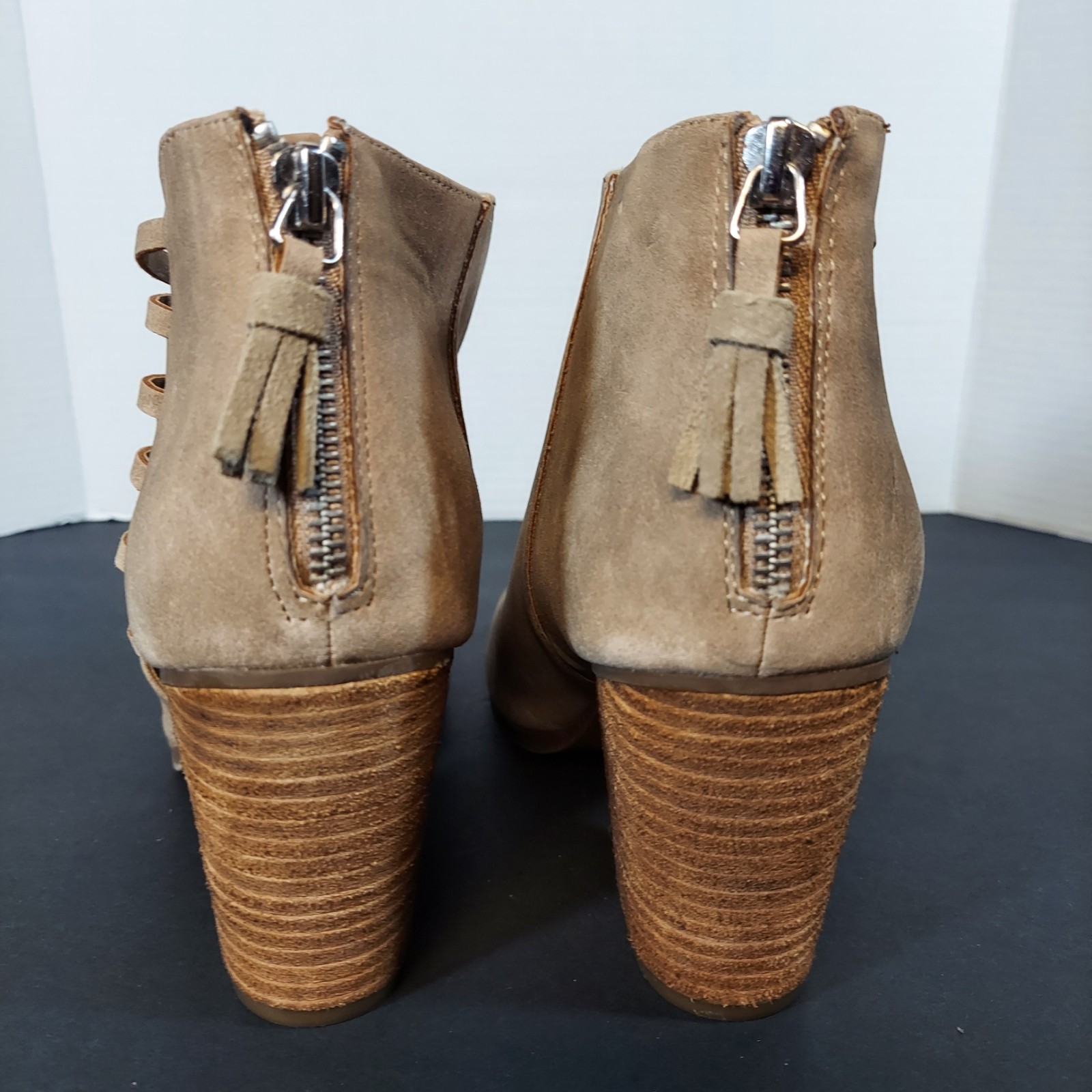 Sugar Violla Women’s Shoes Size 10 Boots Peekaboo Toe 3.25 Heel Tan Faux Suede