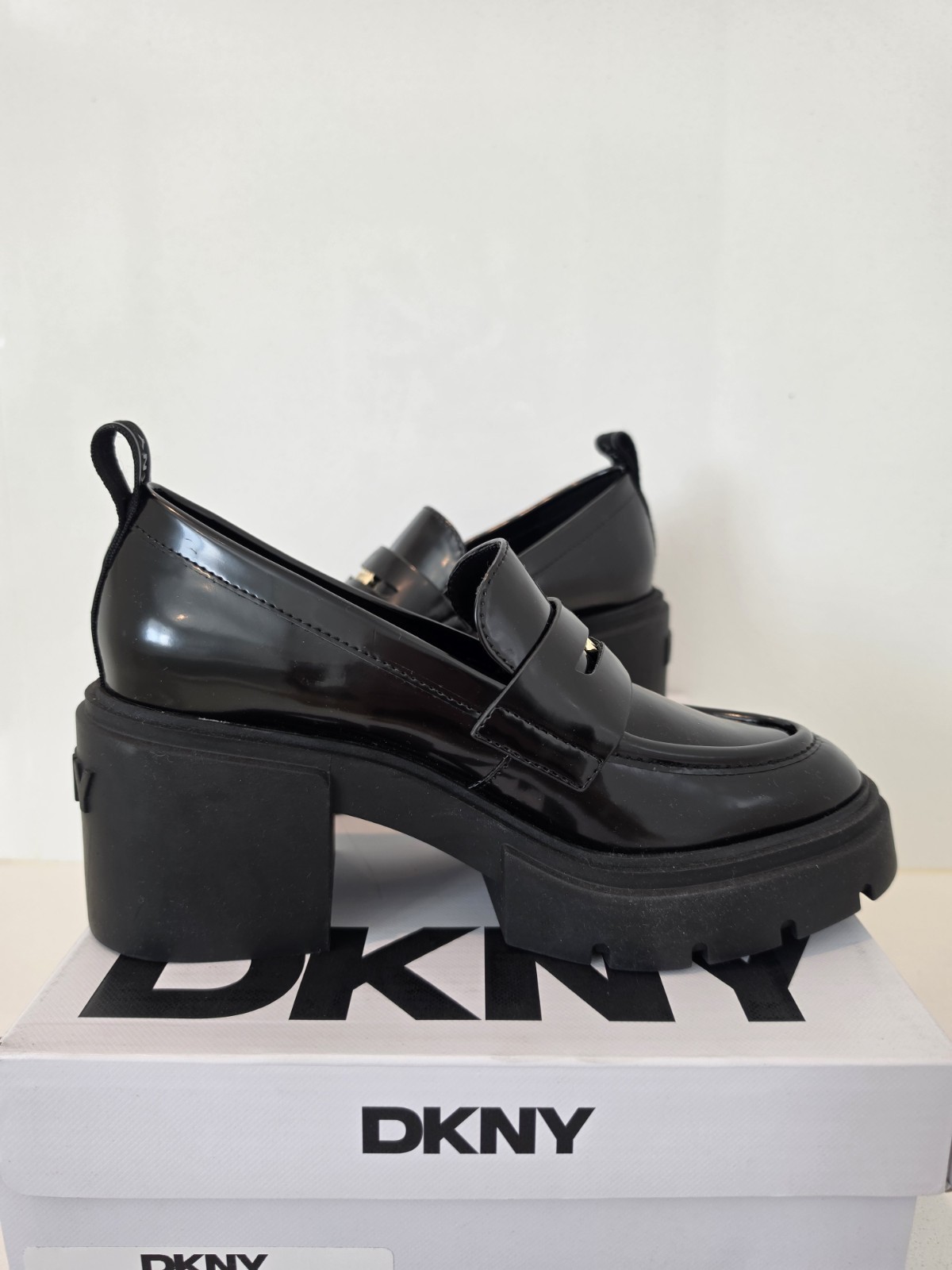 DKNY Women’s Texas Heeled Platform Loafers Black Size 7 M