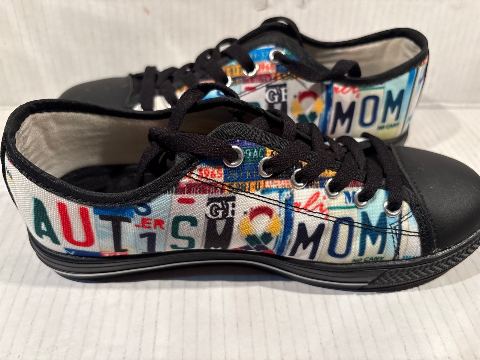 Autism Mom Low Top Sneakers Women’s Shoes Size 6 Autism Awareness Multicolor