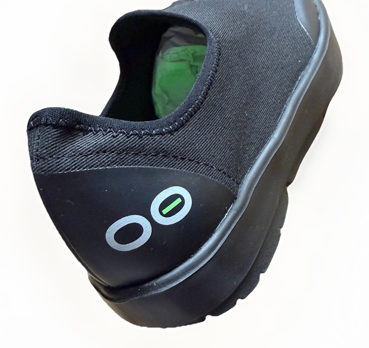 NIB Womens Oofos OOMG EEZEE Black Low Recovery Pull On Shoes Size 8 ~ New In Box