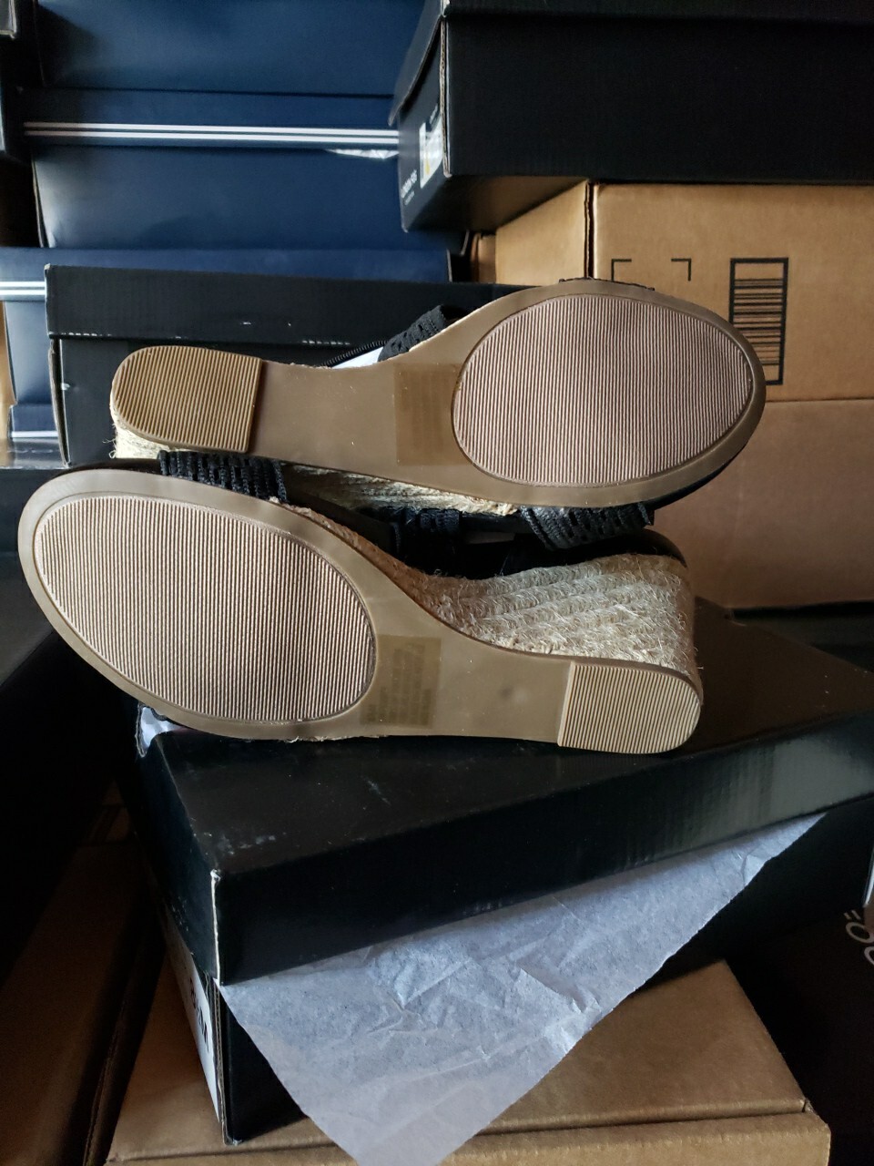 “London Fog” size 8.5 M , Woven Textile Sandals Pickwick BLACK Wedge Heel #00Q