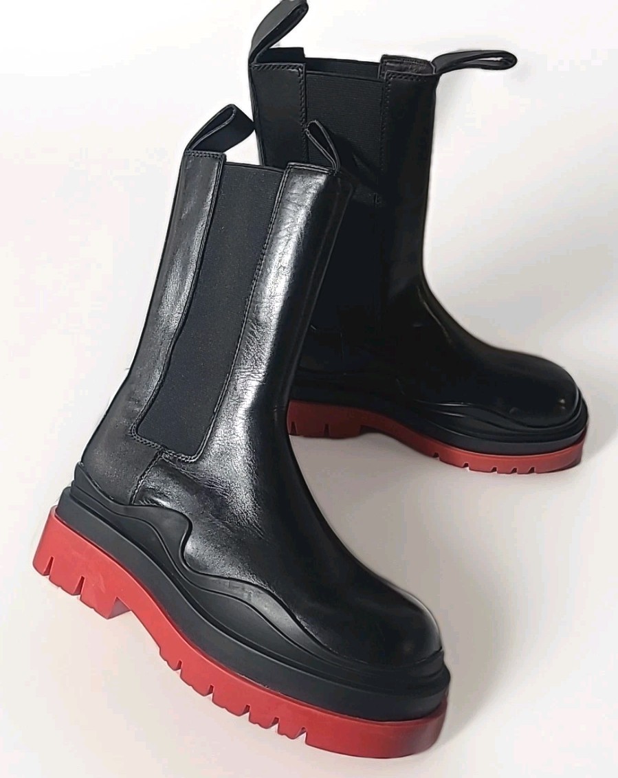 $1200 Bottega Veneta The Tire Chelsea Leather Boots 40 Womens 9 9.5 Designer