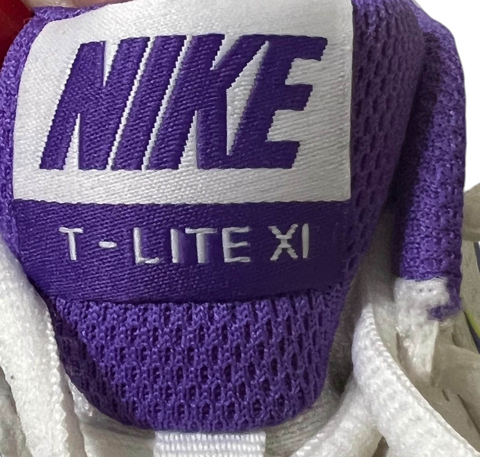 Nike T-Lite XI Athletic Shoes Women’s Size 6 White Purple Leather New No Box