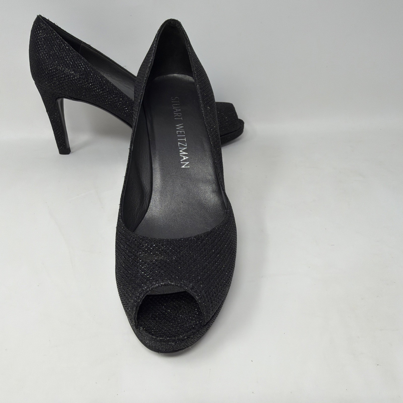 Stuart Weitzman Black Textured Open Peep Toe Heels Shoes 6 Wide W Leather Sole