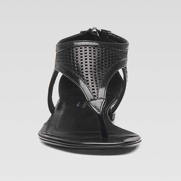 GUCCI KIM AMAZING PERFORATED BLACK LOGO ZIPPER THONGS SANDALS EU 37 I LOVE SHOES