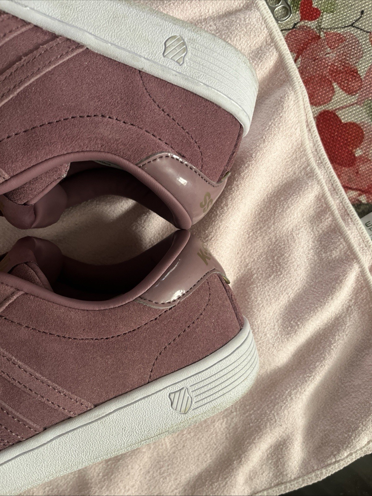K-Swiss Women’s Dusty Pink Sneakers Tennis Shoes Size 9.5 9 1/2 Suede EUC