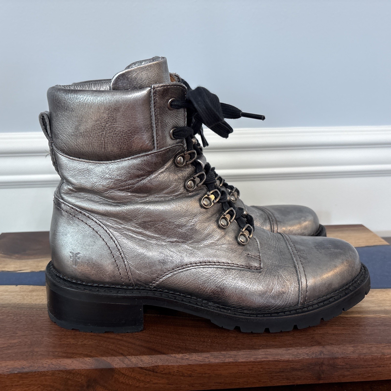 FRYE Size 10 B Samantha, Hiker Boots, Leather Silver Lace Boots 3472235