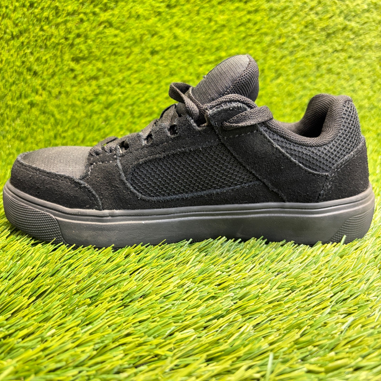 Volcom Evolve Low Womens Size 7 Triple Black Composite Toe Safety Working Shoes