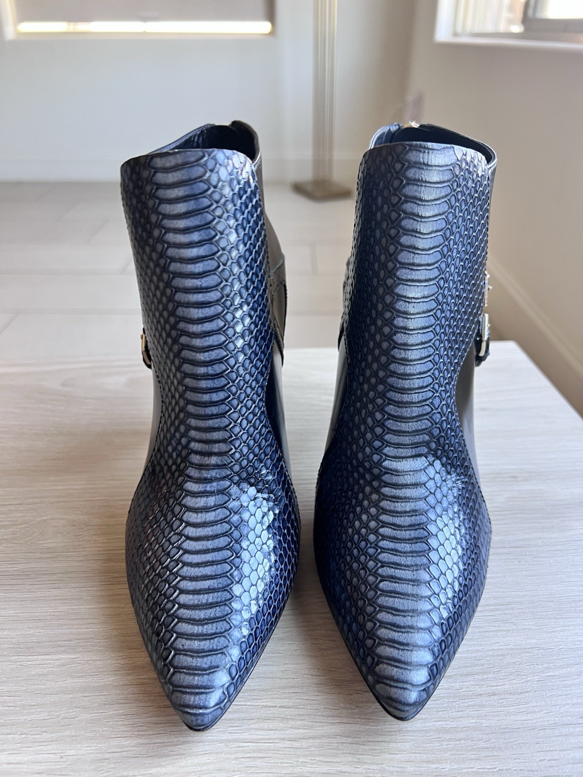 Boss Hugo Boss Midnight Navy Snakeskin Embossed Ankle Boots EU 37.5 US 7.5
