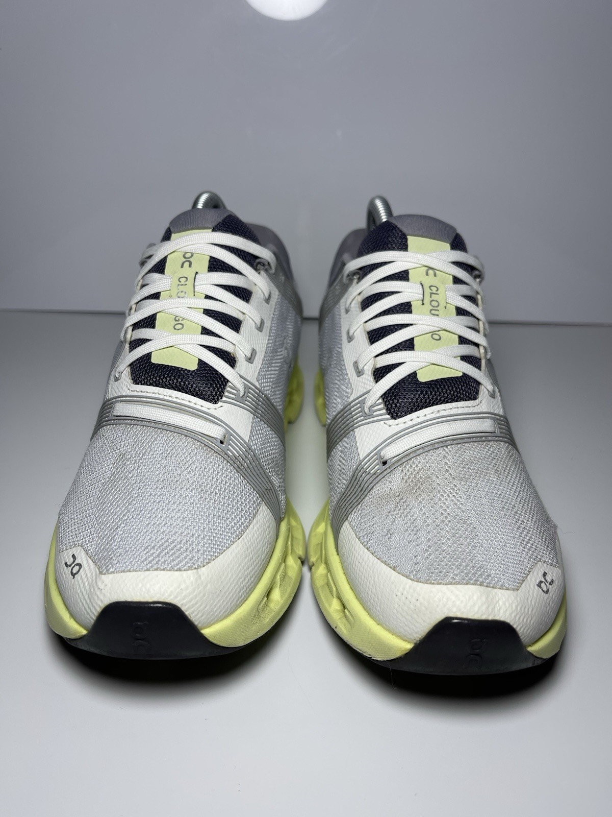 On Cloudgo 55.98234 Sneaker Woman’s Frost Hay Low Top Lace Up Running Shoes 8.5