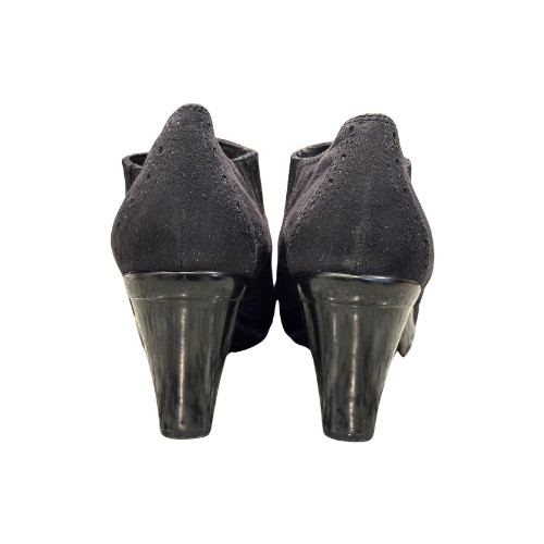 Bella Vita Suede Ankle Booties Black Goth Avant Garde Punk Women’s 8.5M