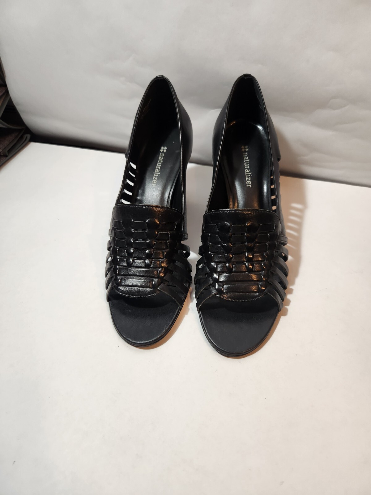 Naturalizer size 8m Black Leather heels peep toe with cut outs pre-owned
