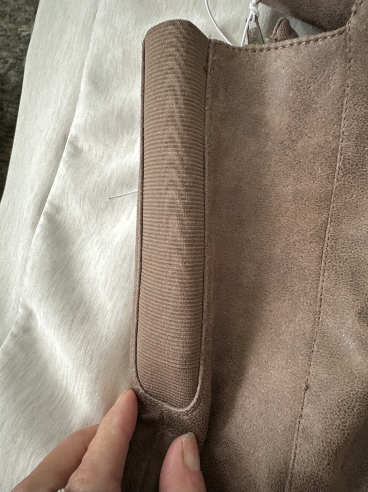 Baretraps Knee High Boot Mushroom Color Womens Size 6M With Stretch Calf Zip