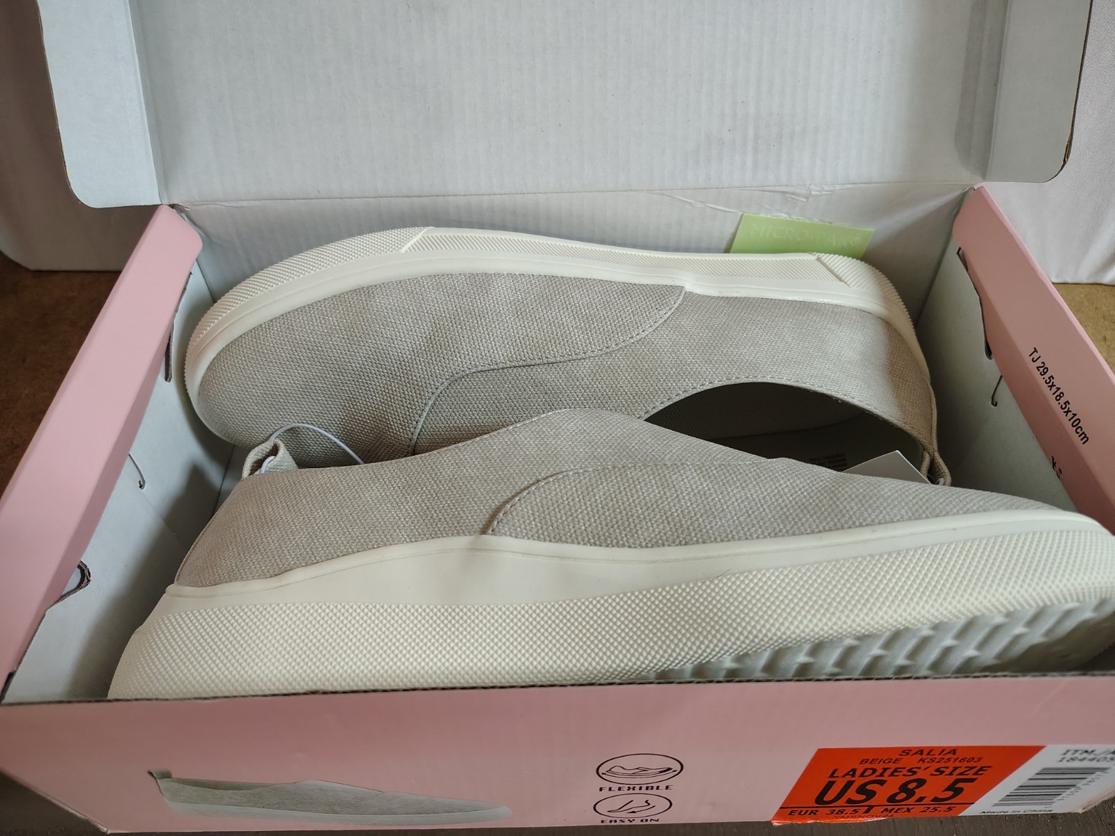 Kensie Ladies Slip On Shoes Salia Beige Size 8.5 New With Box (337)