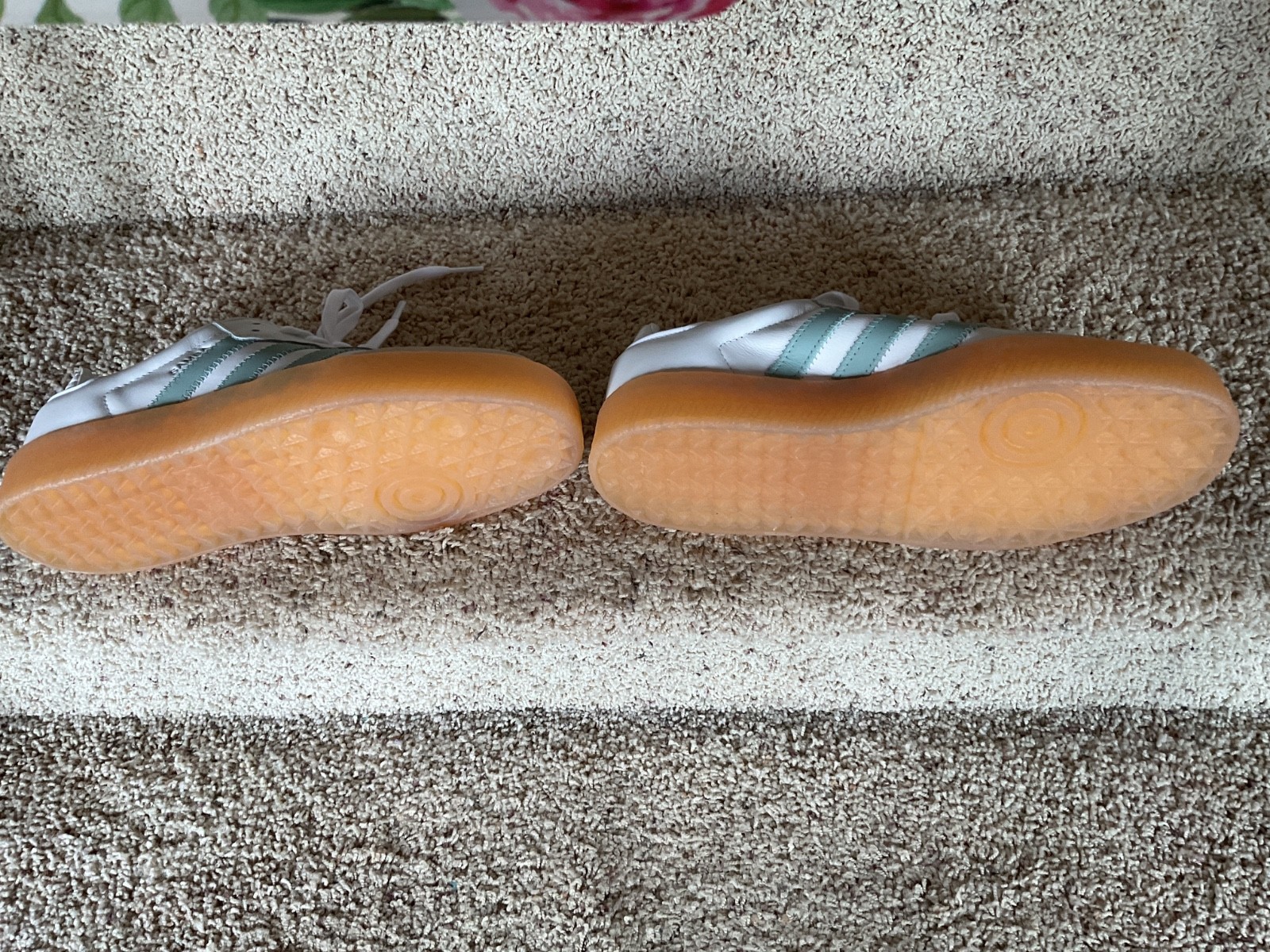 Size 8.5 – adidas Sambae w