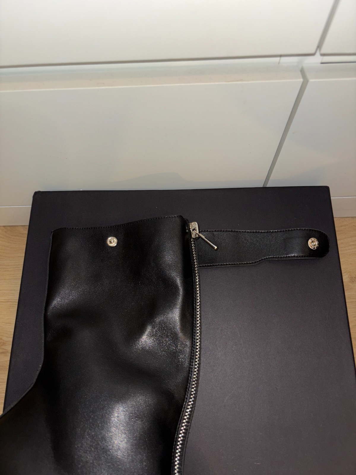 Front-zip boots