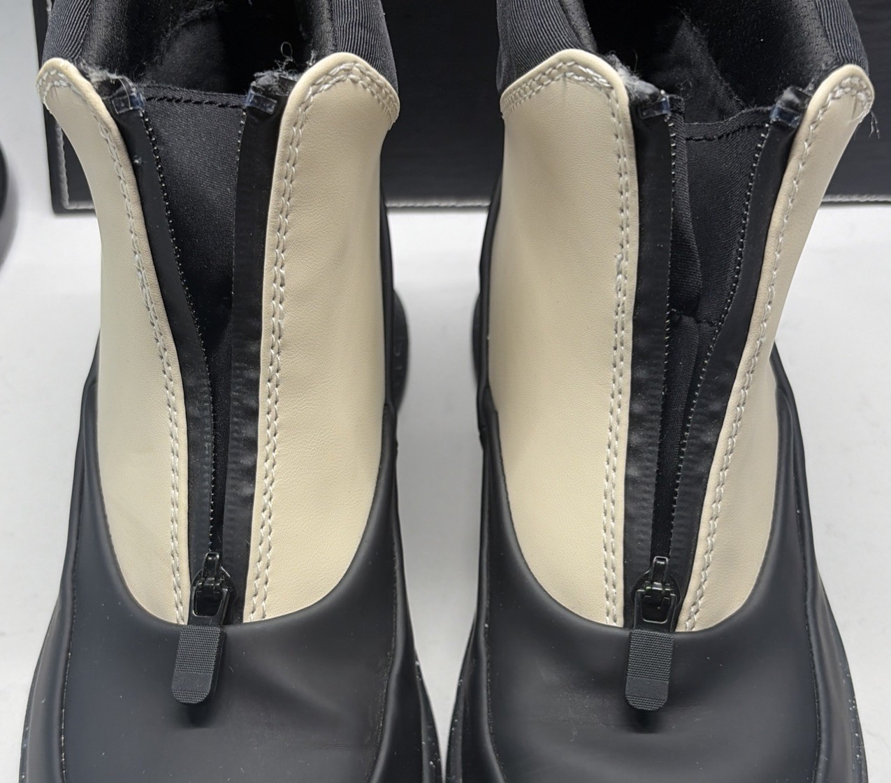 KAMIK ECLIPSEZ BEIGE/BLACK FRONT ZIP ANKLE SNOW BOOTS NK2359N W 9 (K-D4)