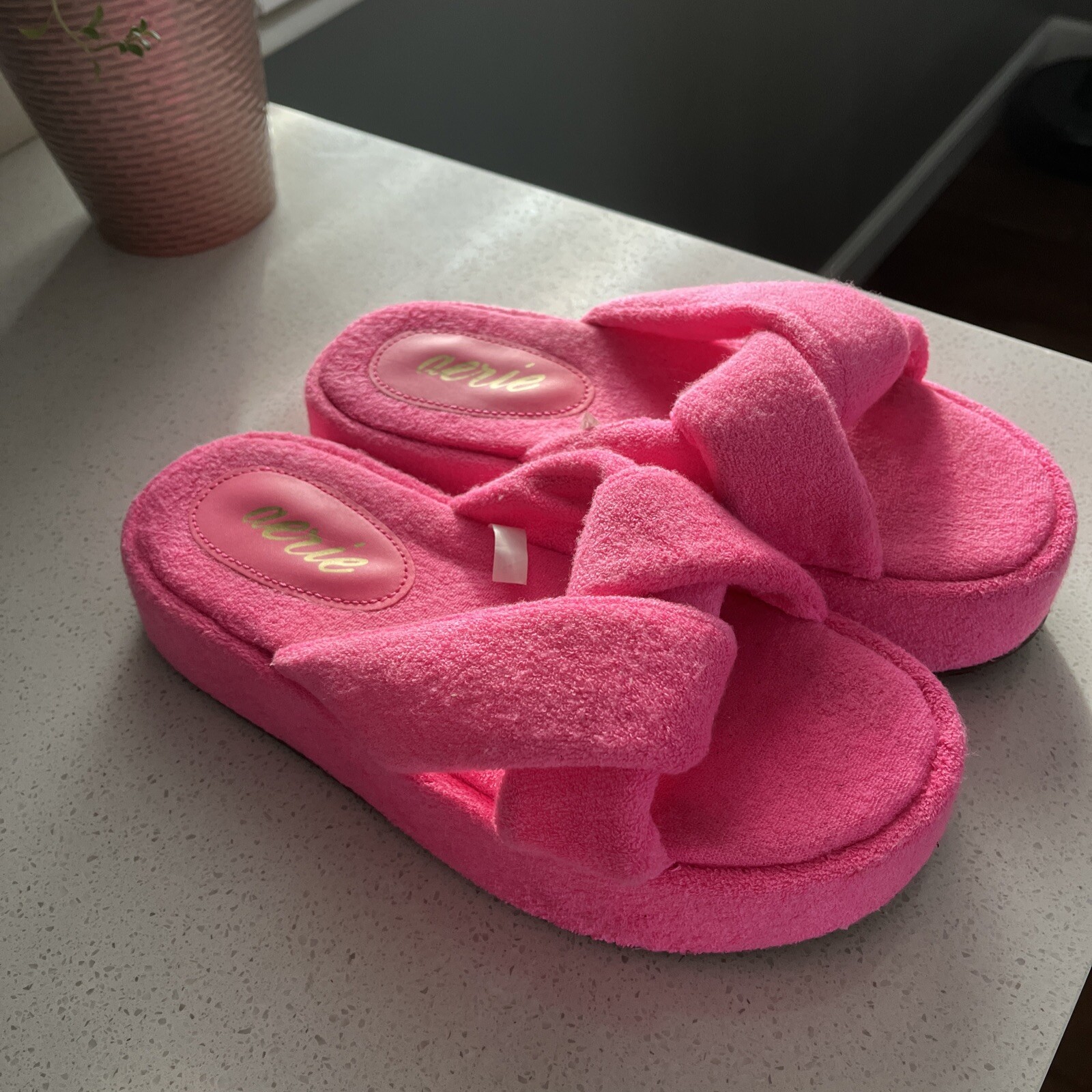 Aerie Platform Slide Slip-On Sandals Womens 7 Pink Terry Twist Strap Slippers