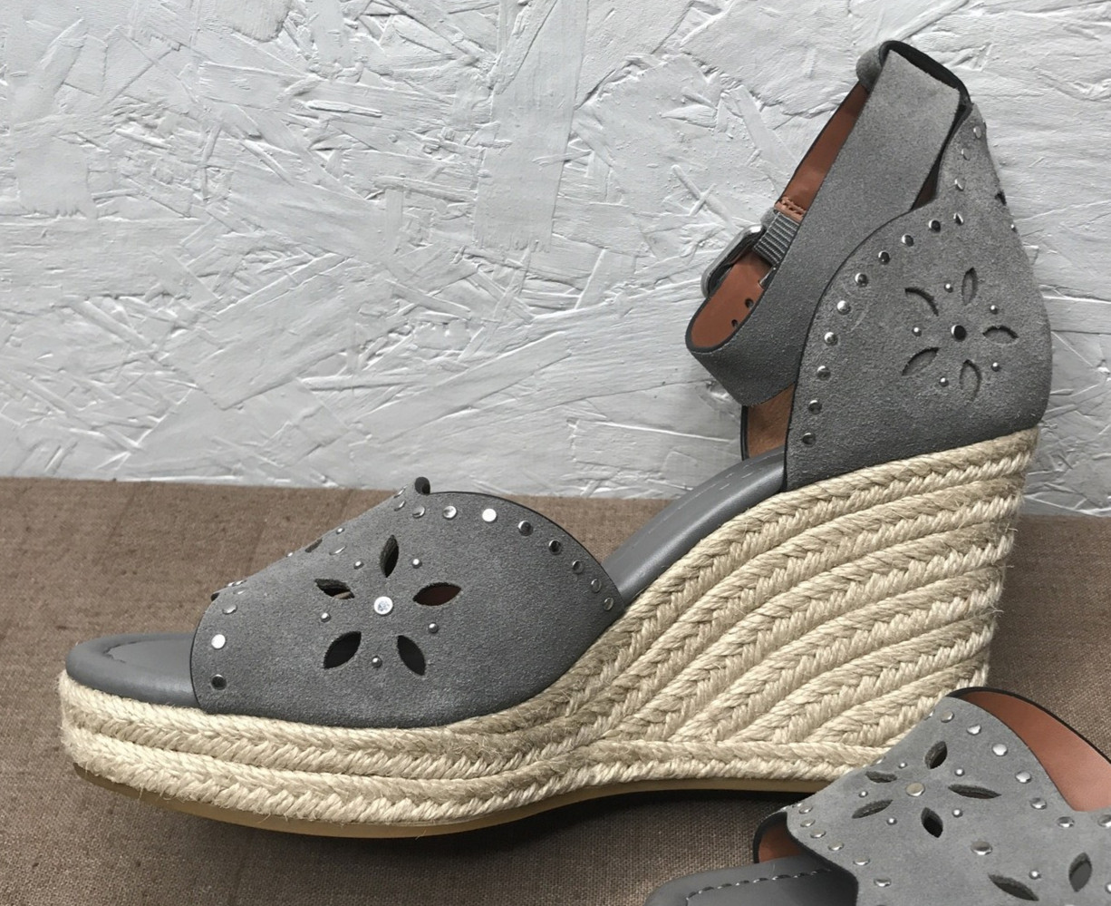 Coach Kelsi Wedge Women’s Espadrille Sandals Size 7B Gray Suede Studded 3.75″