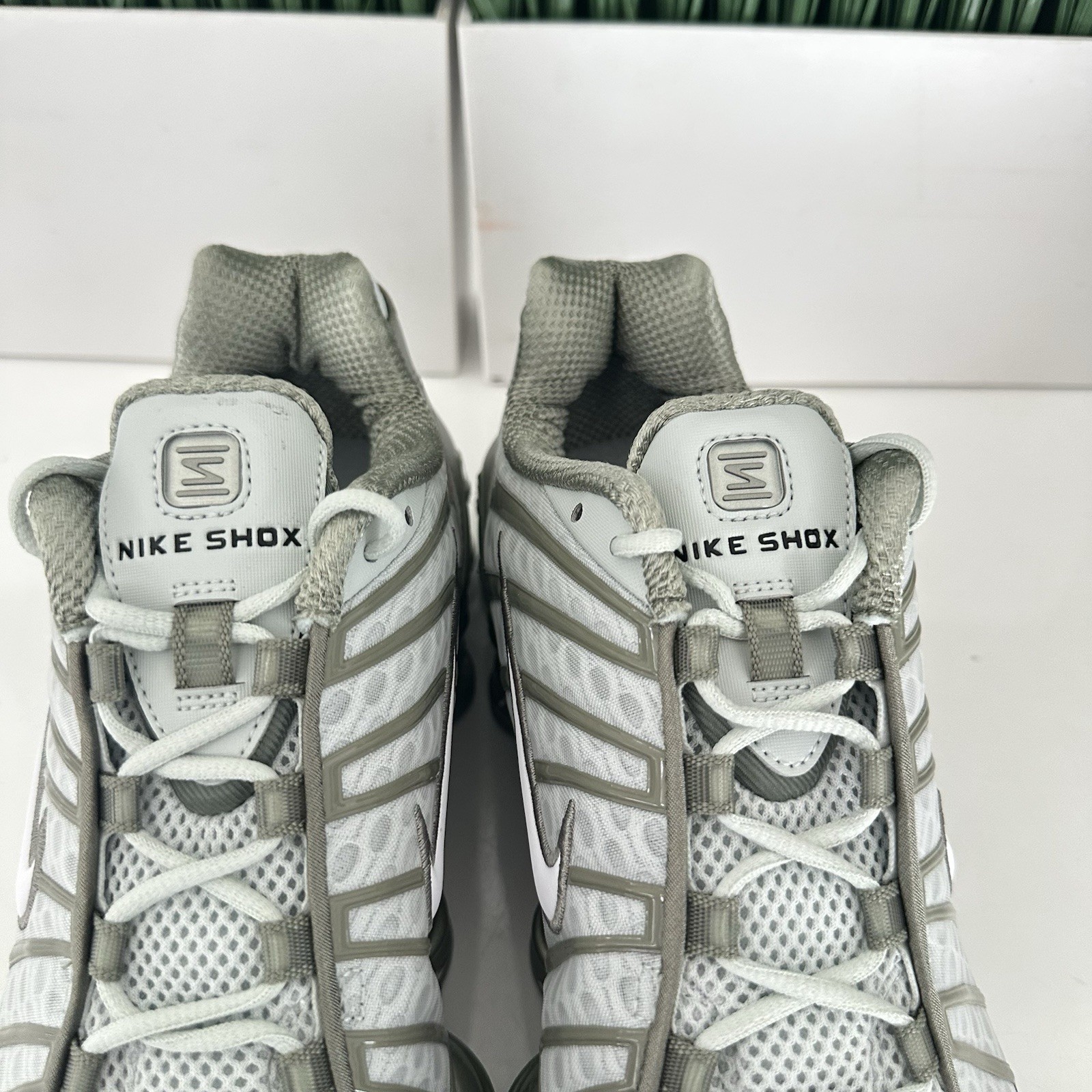 Nike Shox TL NBY Silver Light Green AR3566-006 Womens Size 10/ Mens Size 8.5