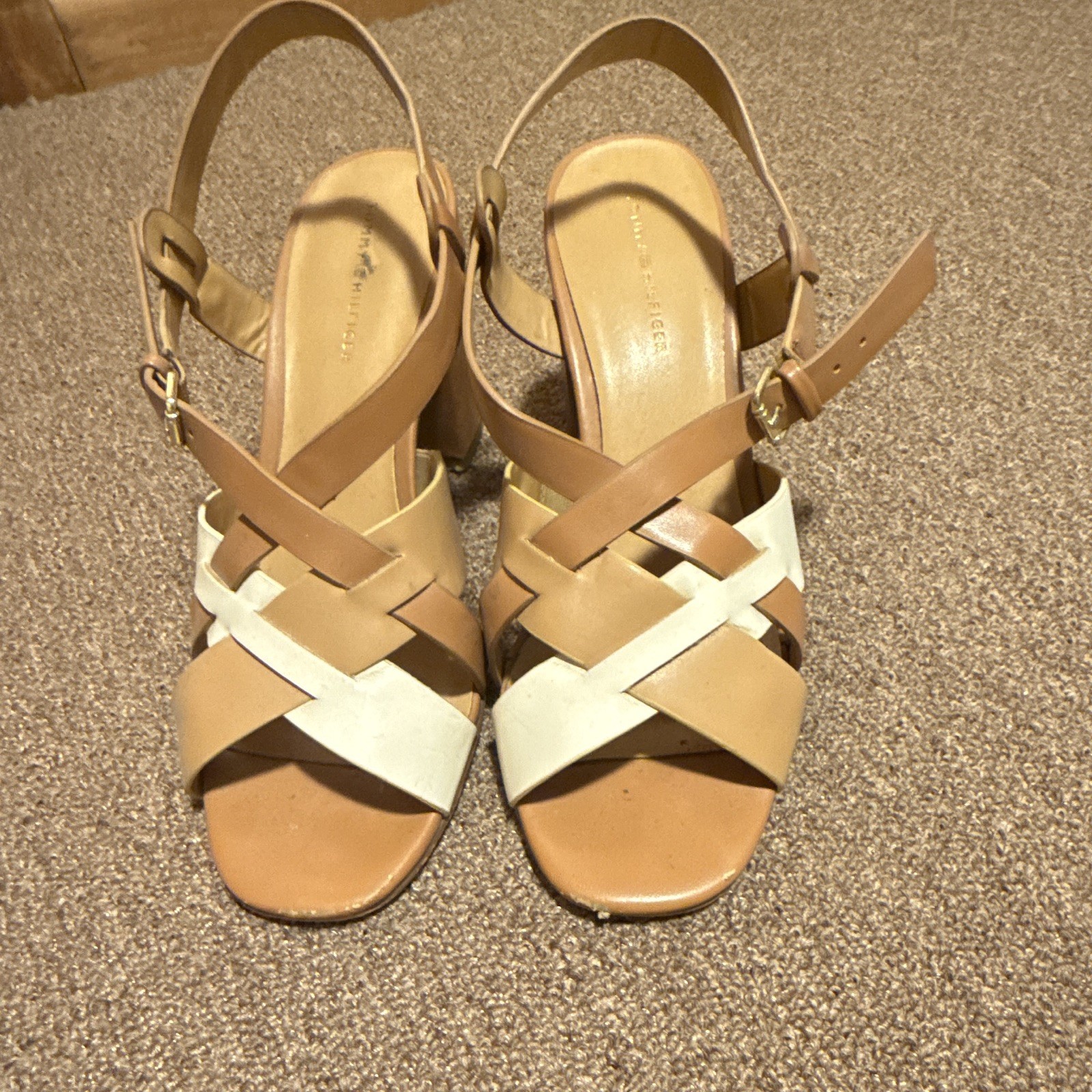 Tommy Hilfiger Women’s Strappy Colorblock Ankle Strap Sandals 7.5