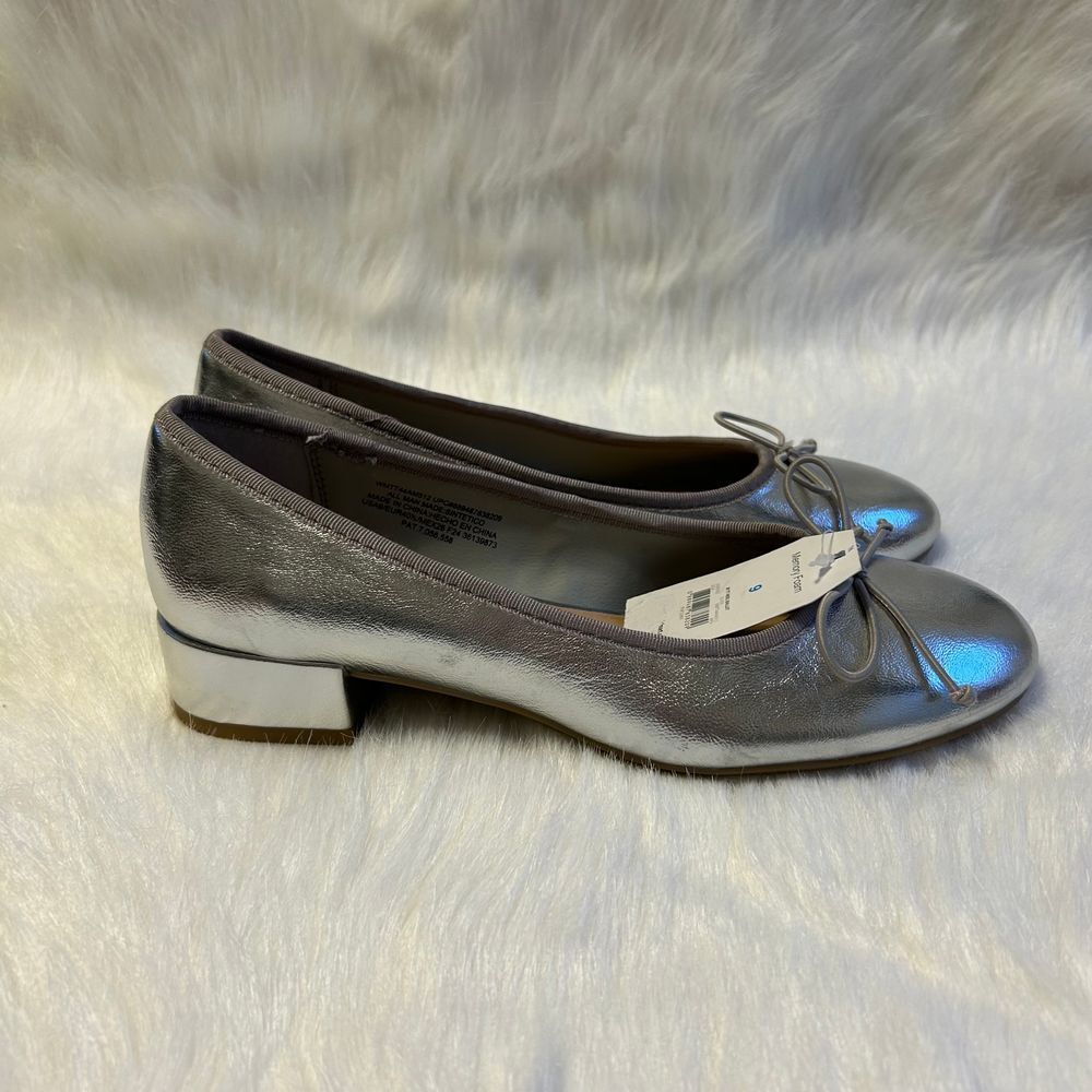 Time And Tru Silver Heeled Ballet Shoes Womens Size 9 Gray Slip On Memory Foam