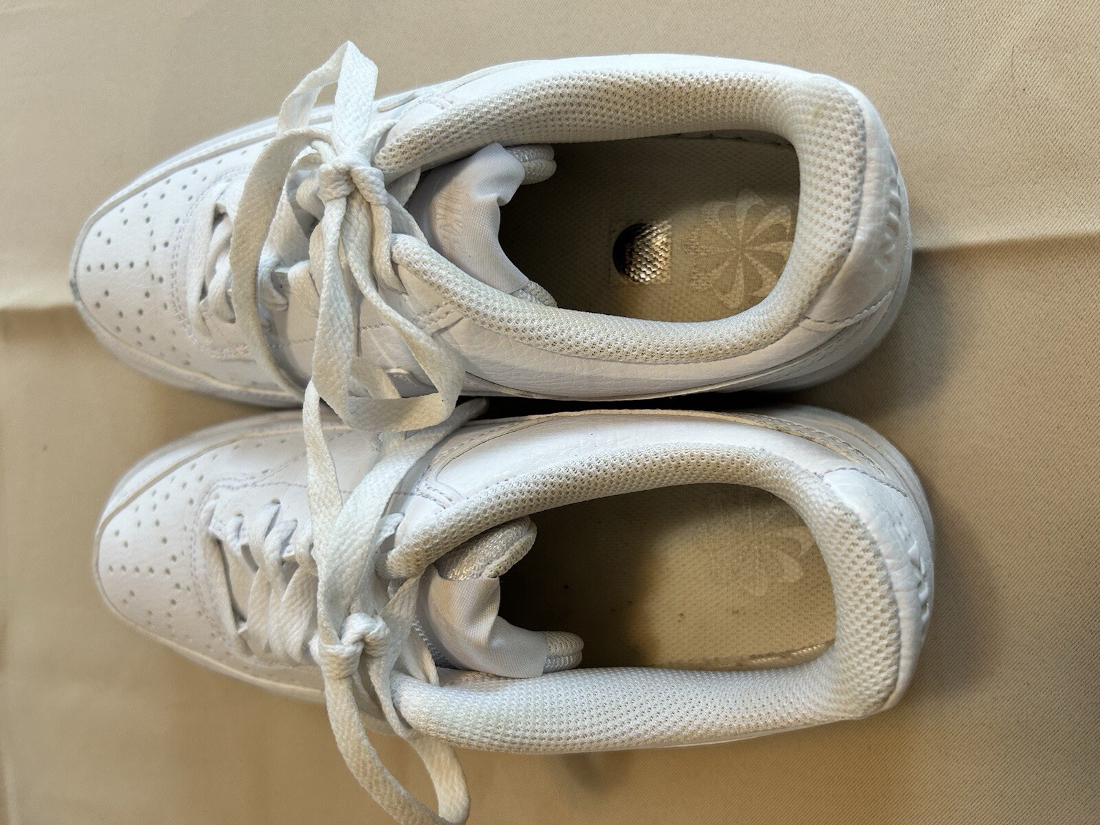 Nike Court Vision Women’s 8 Triple White DH3158-100 Athletic Sneakers