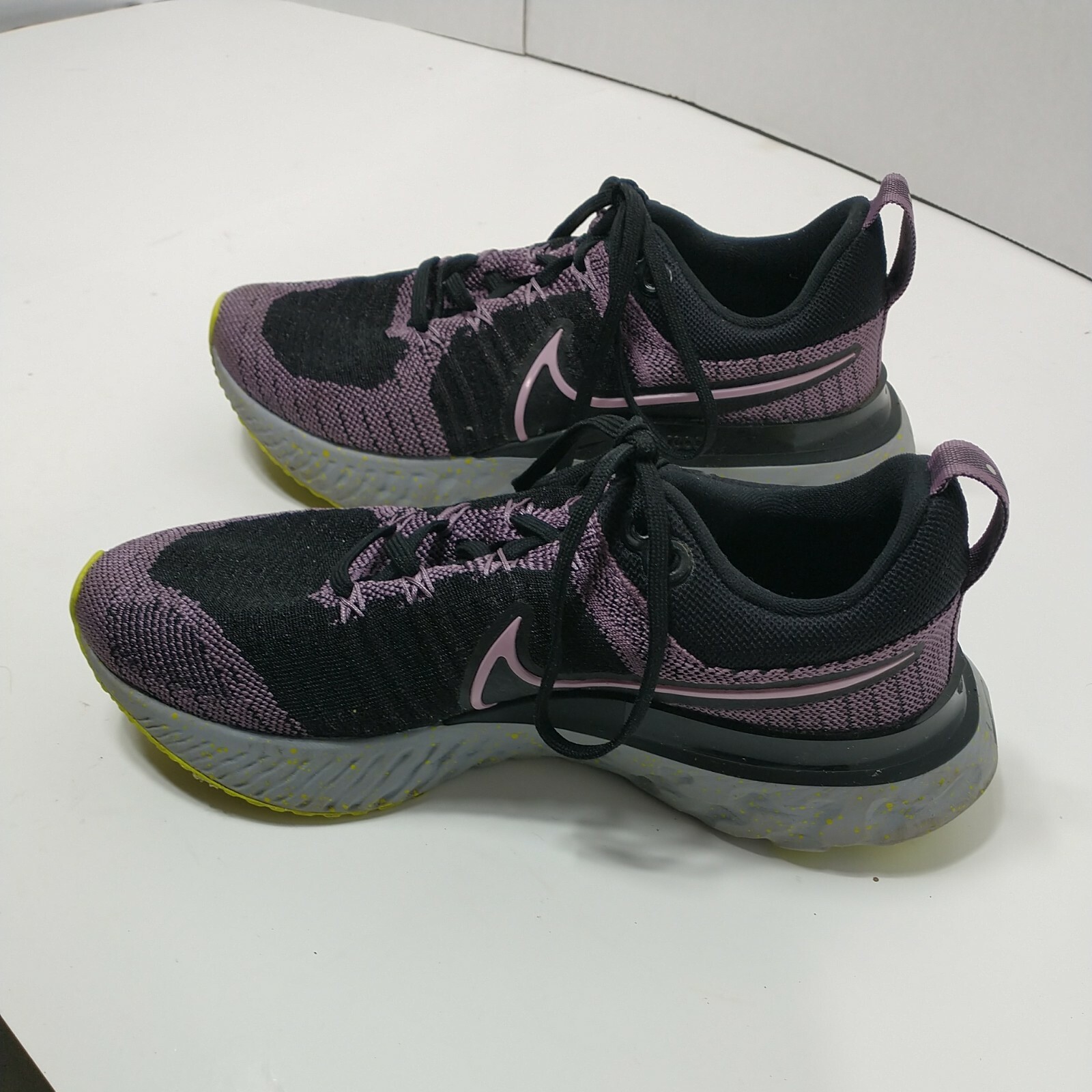 Nike Womens SZ 6.5 React Infinity Run Flyknit 2 CT2423-500 Black Running Shoes