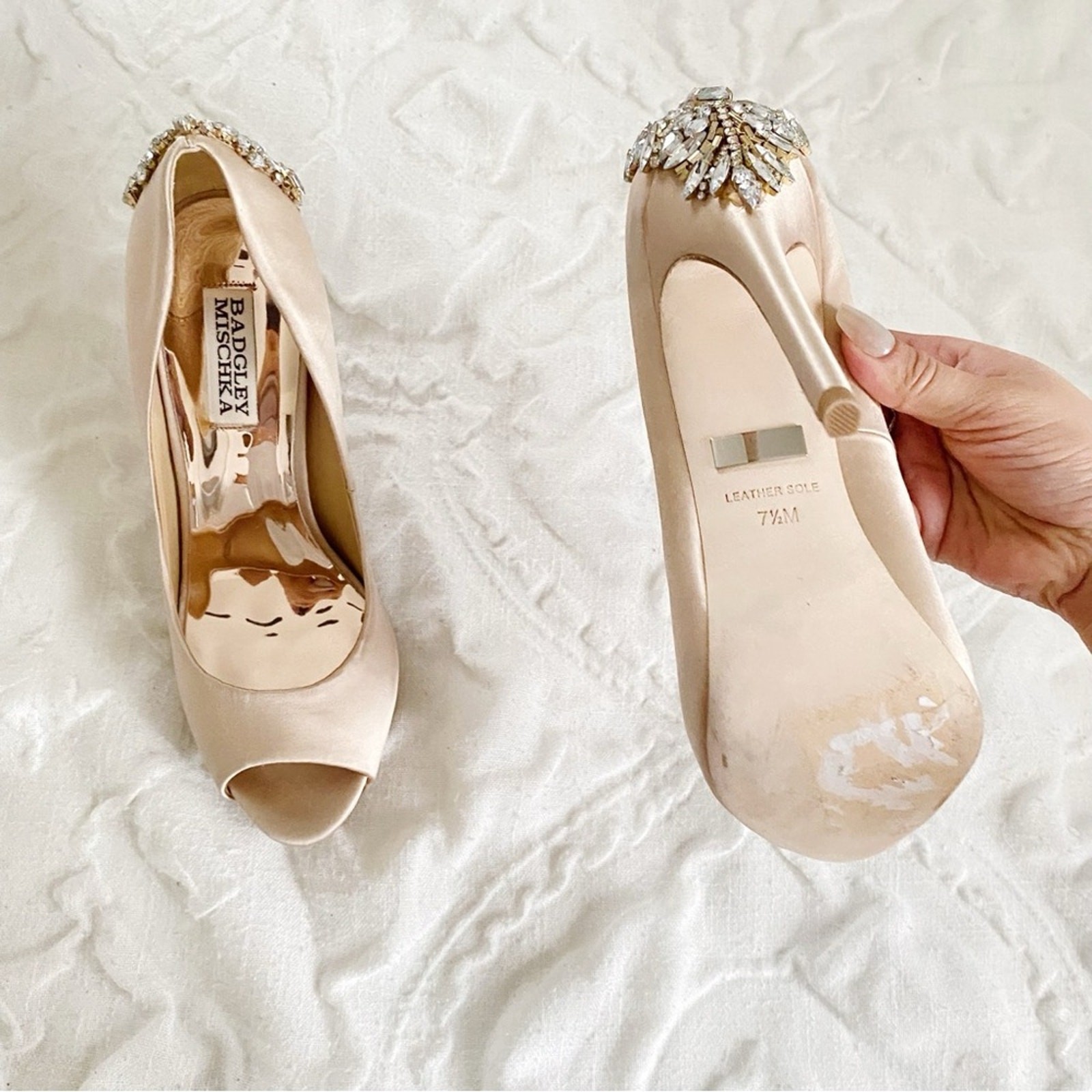 Badgley Mischka Kiara Embellished Peep-toe Pump Size 7.5