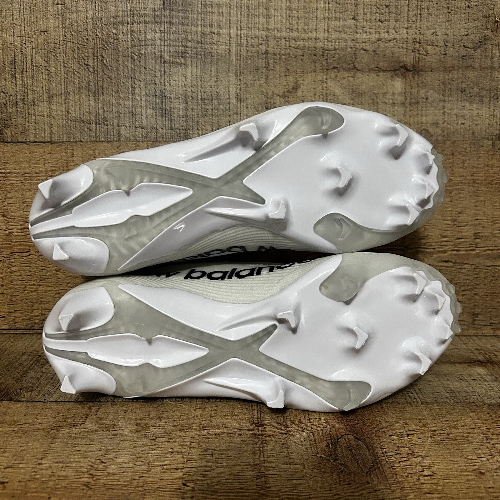 New Balance Burn X4 Lacrosse LAX Cleats Womens Size 6.5 White Black WBURNLW4 NEW