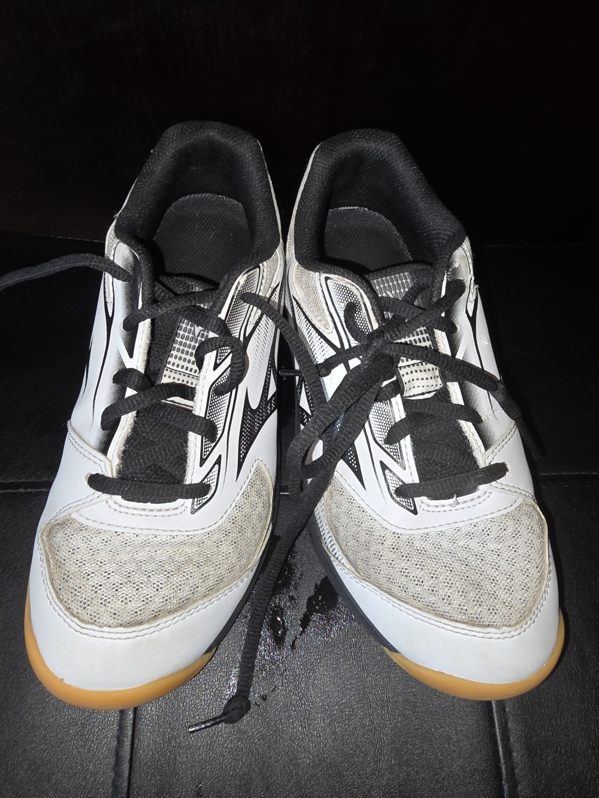 Mizuno Cyclone Speed 5 Women’s Volleyball Shoes White Black Gum Size 6 Indoor