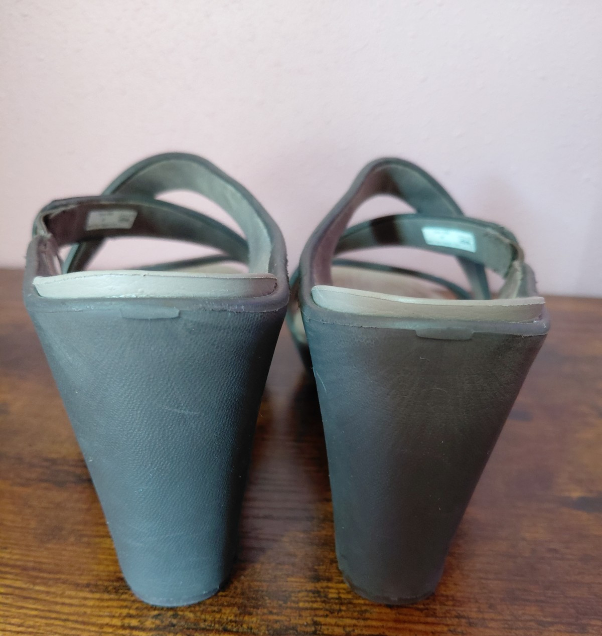 Crocs CYPRUS IV High Heels Women’s 8 Brown Slip On Strap Comfort Sandals