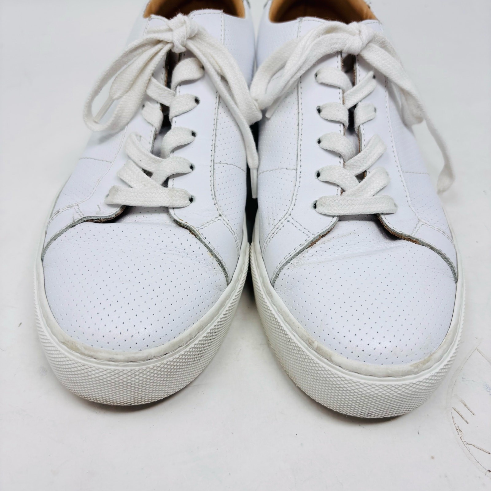 Greats Brooklyn Sneaker Size 9.5 Royale Perforated White Leather Lace Up Italy