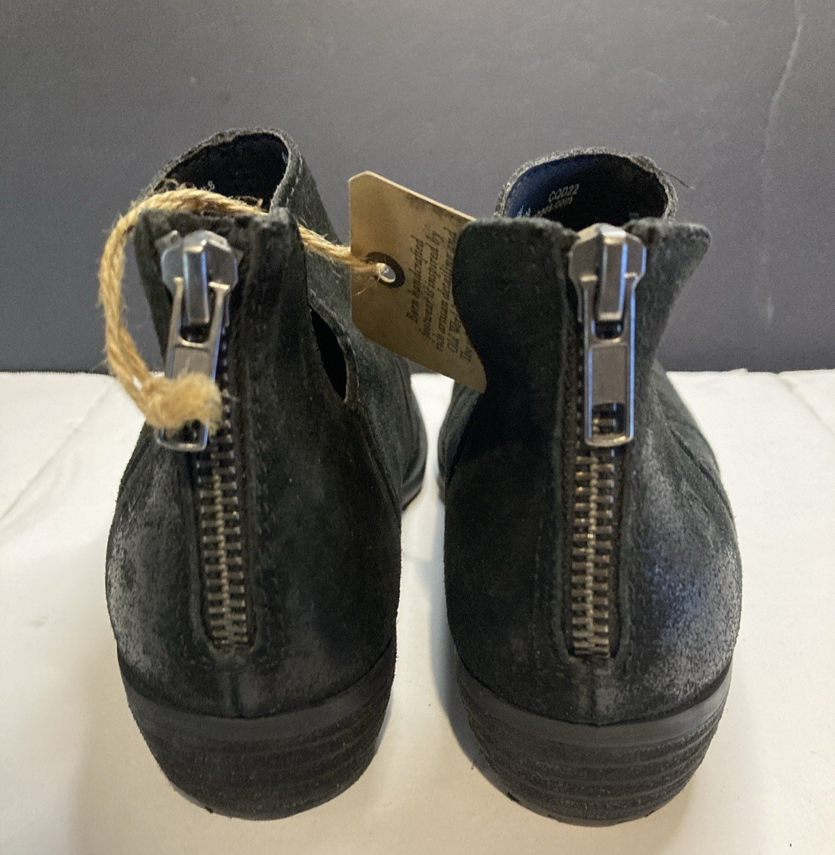 Women’s BOM Black Ankle Boots Size 6M Leather Upper Zip Booties New w/ Tags