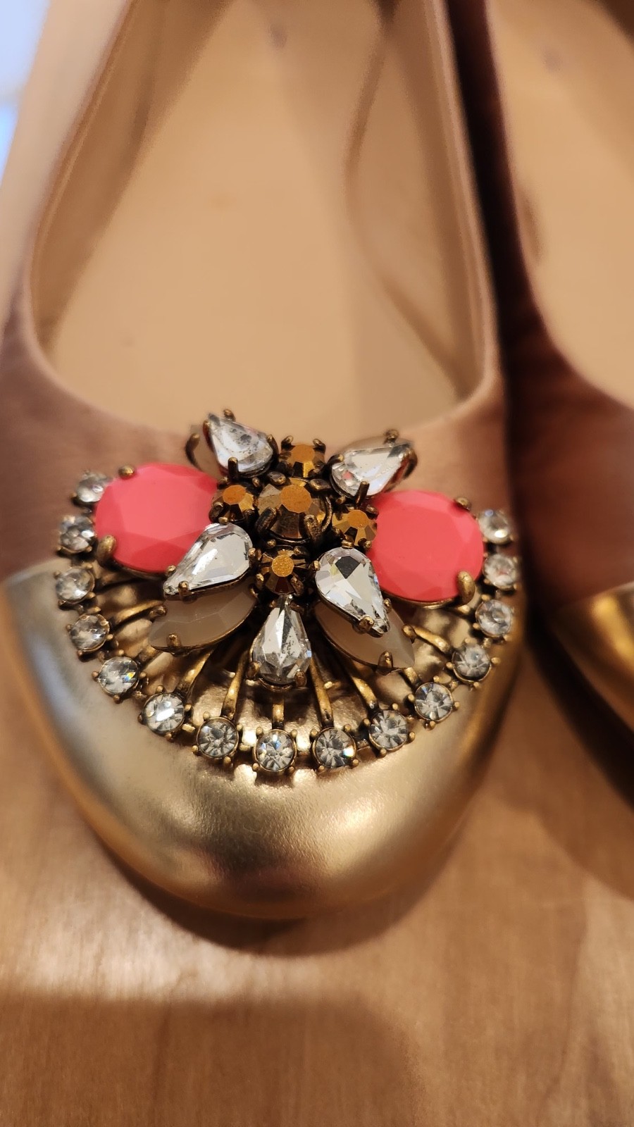 J. Crew Gold Rhinestone Brooch Embellished Silk Leather Ballet Flats Size 8 M